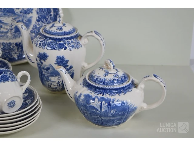 Verzameling servies - afbeelding 8 van  11