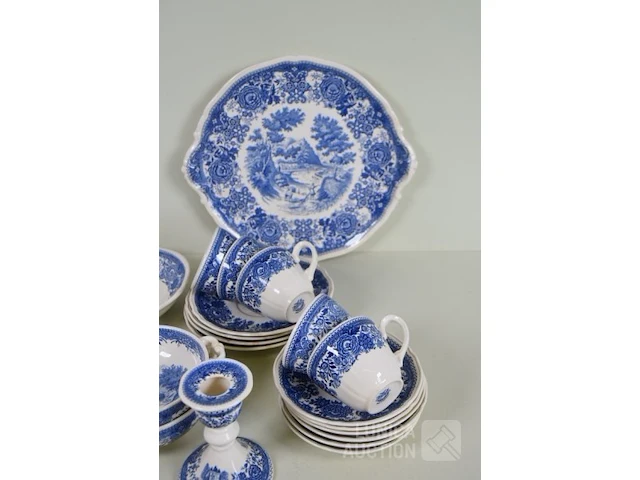 Verzameling servies - afbeelding 9 van  11