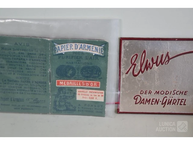 Verzameling vintage items - afbeelding 10 van  10