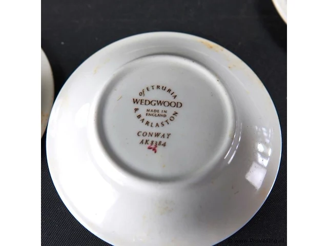 Verzameling wedgwood schotels - afbeelding 4 van  5