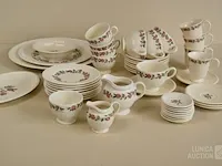 Verzameling wedgwood servies - afbeelding 1 van  6