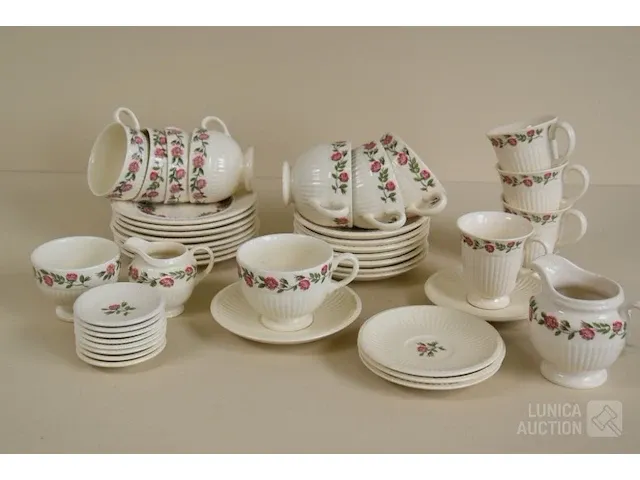 Verzameling wedgwood servies - afbeelding 6 van  6