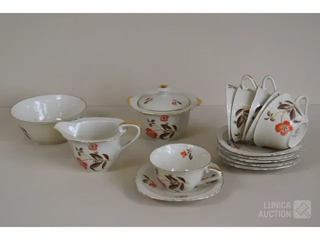 Verzameling wido servies - afbeelding 1 van  6