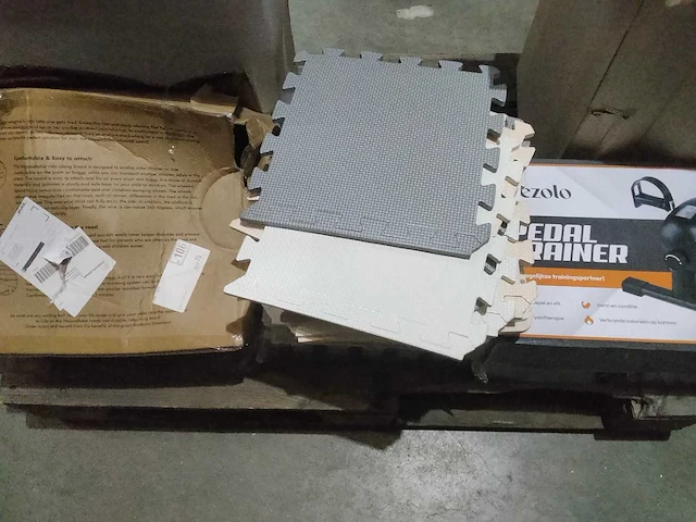 Verzamelpallet met diverse goederen. - afbeelding 4 van  8