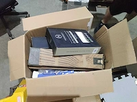 Verzamelpallet met diverse goederen. - afbeelding 6 van  8