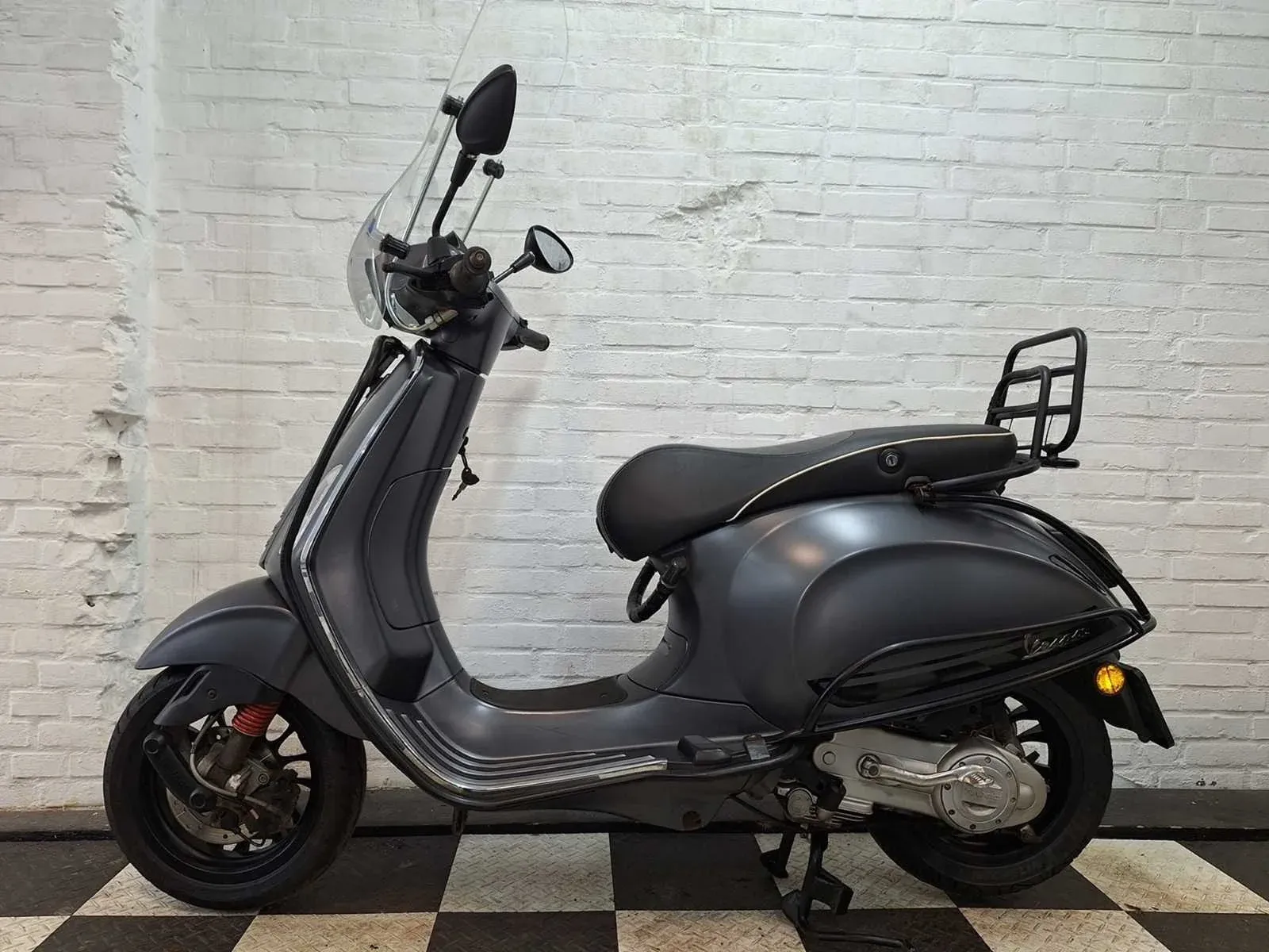 Verzamelveiling motoren en scooters
