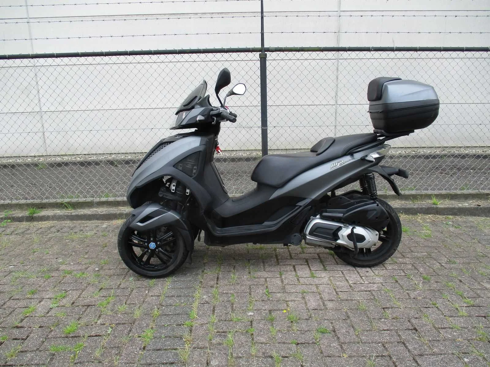 Verzamelveiling motoren en scooters