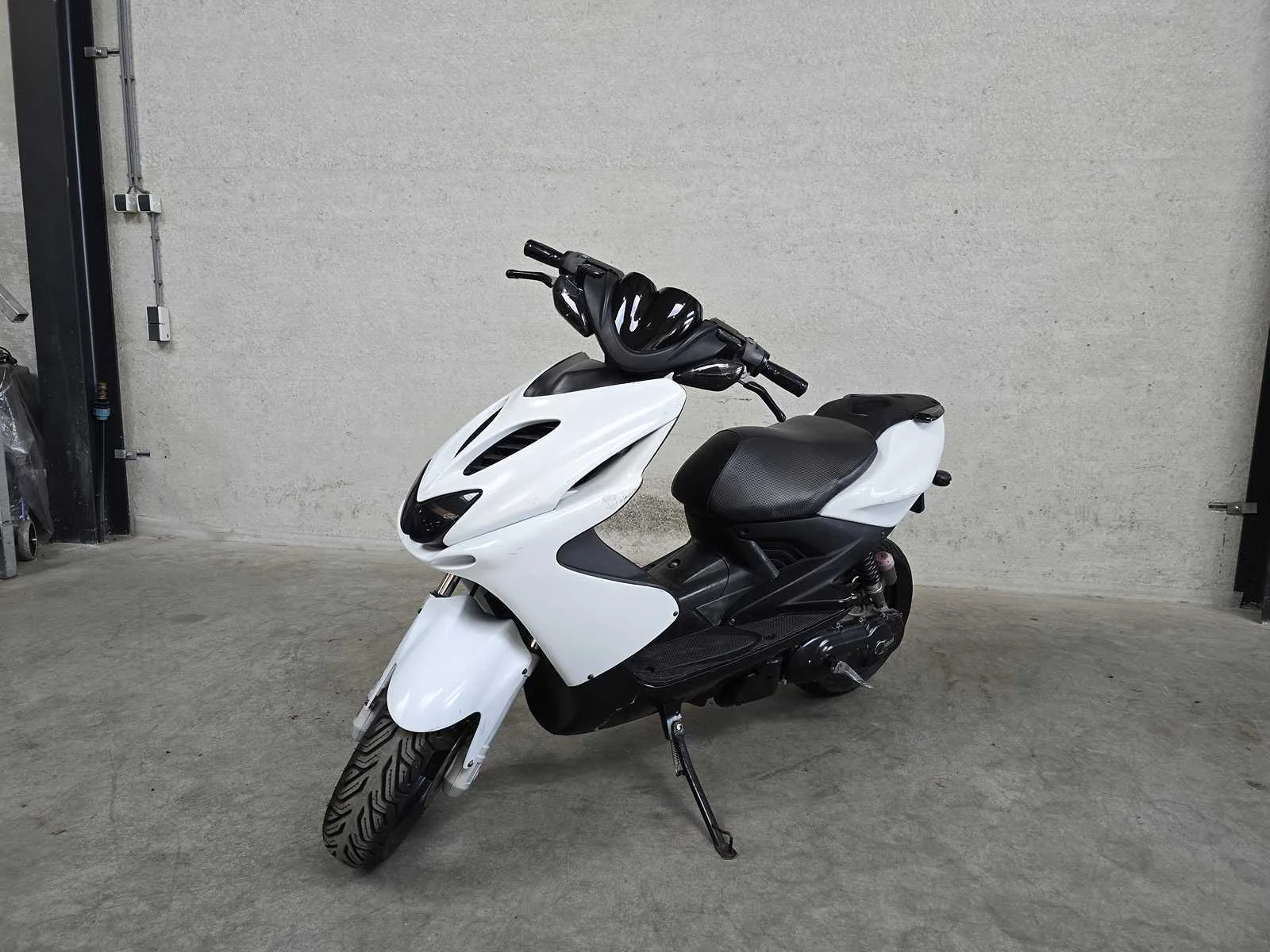 Verzamelveiling scooters en motoren