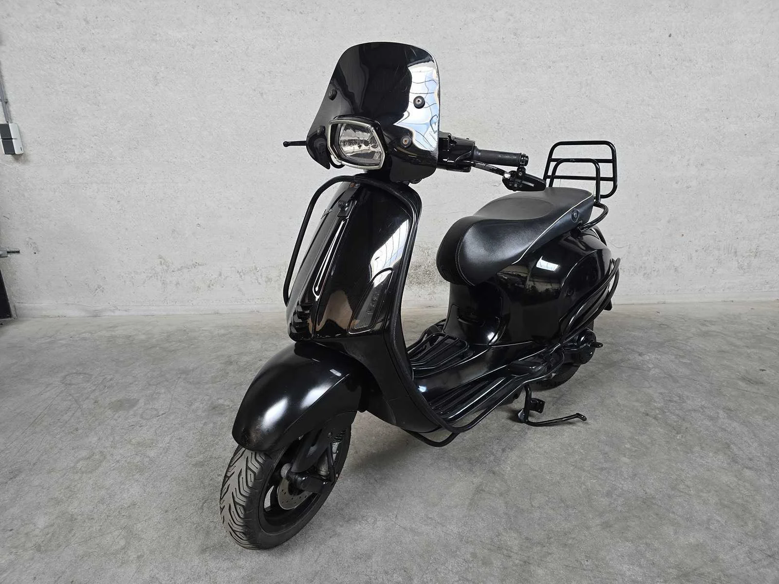 Verzamelveiling scooters en motoren