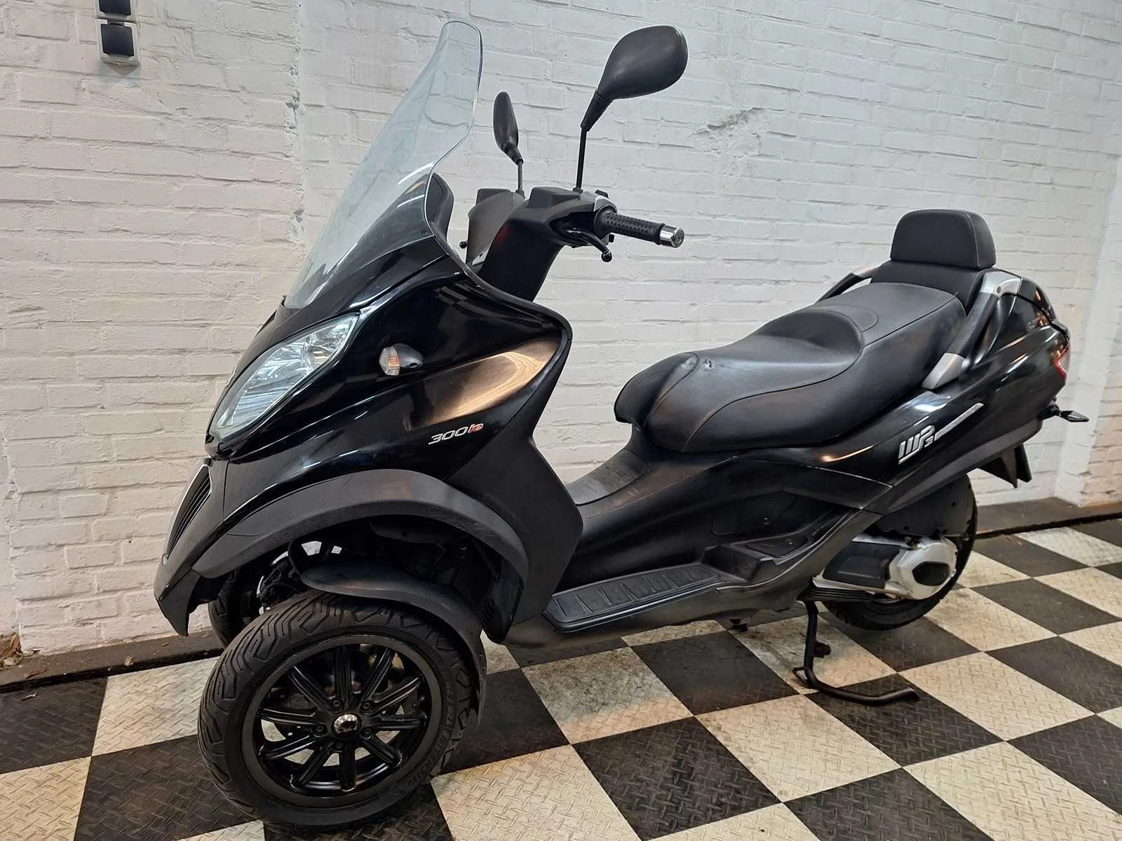 Verzamelveiling scooters en motoren