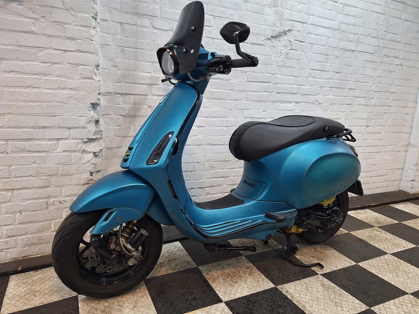 Verzamelveiling scooters en motoren