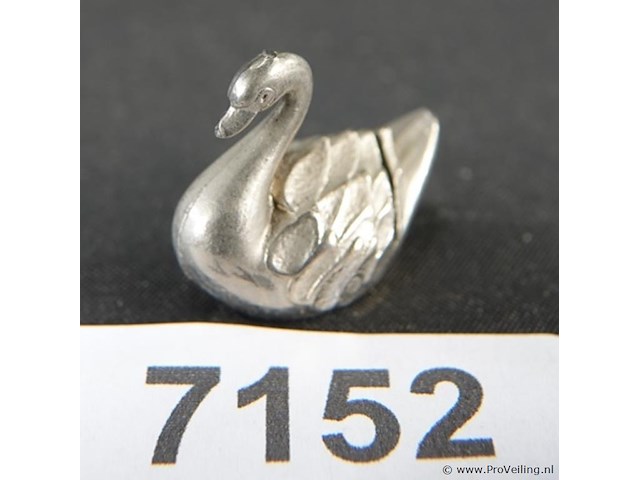 Verzilverd eendje als kaarthouder - afbeelding 1 van  3