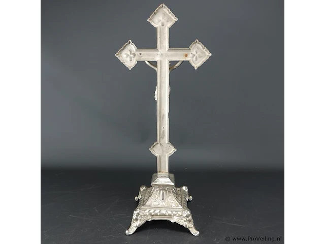 Verzilverde staande crucifix - afbeelding 4 van  5