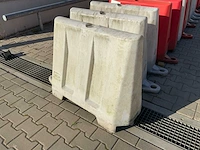Verzwaarbare kunststof barriers (35x) - afbeelding 2 van  10