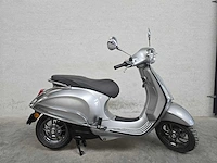 Vespa - bromscooter - elletrica - electrische 45km uitvoering dxn15j - afbeelding 2 van  7