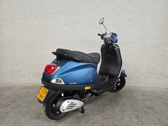 Vespa - bromscooter - lx 50 4t - 45km uitvoering d784rx - afbeelding 5 van  7