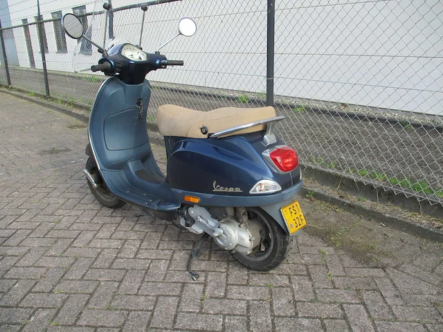 Vespa - bromscooter - lx 50 4t - scooter - afbeelding 2 van  11