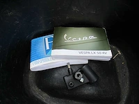 Vespa - bromscooter - lx 50 touring gold - scooter - afbeelding 7 van  16