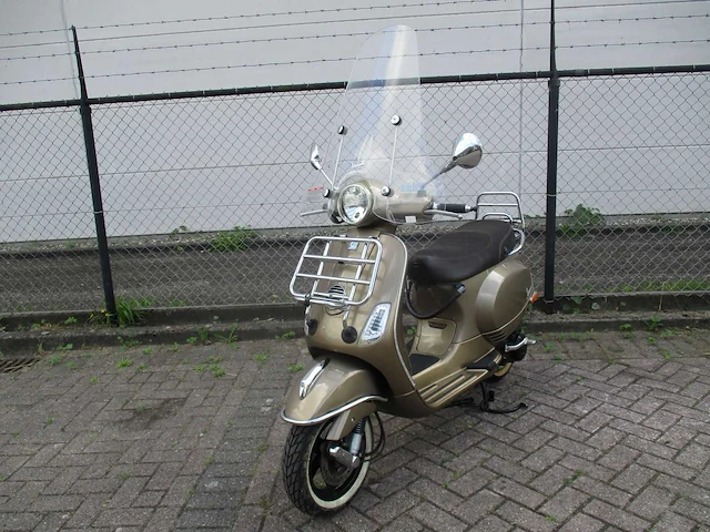 Vespa - bromscooter - lx 50 touring gold - scooter - afbeelding 11 van  16
