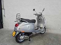 Vespa - bromscooter - lx touring 4t - 45km uitvoering - afbeelding 5 van  8