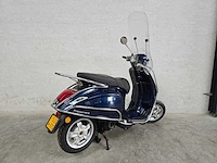 Vespa - bromscooter - primavera - 4t 45km uitvoering djg47g - afbeelding 5 van  8