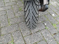 Vespa - bromscooter - primavera 4t - scooter - afbeelding 6 van  11