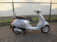Vespa - bromscooter - primavera touring 4t - scooter - afbeelding 8 van  11