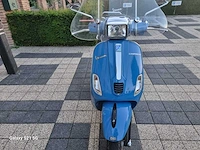 Vespa - bromscooter - s 4t - scooter - afbeelding 6 van  19