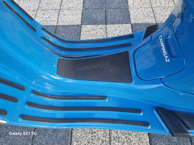 Vespa - bromscooter - s 4t - scooter - afbeelding 8 van  19