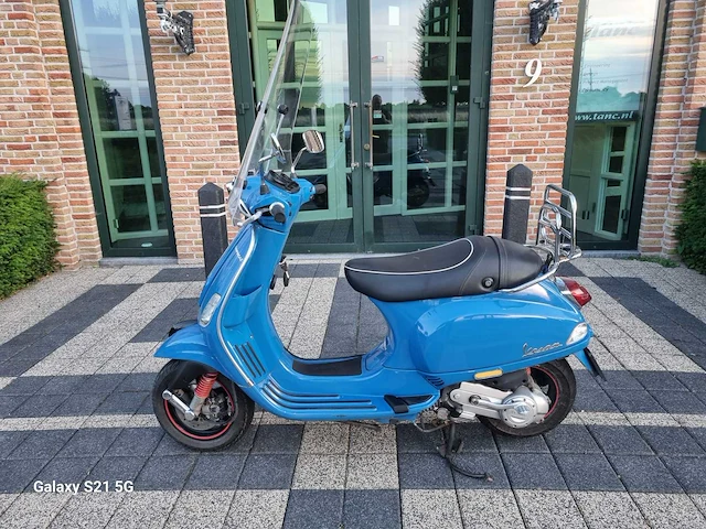 Vespa - bromscooter - s 4t - scooter - afbeelding 12 van  19