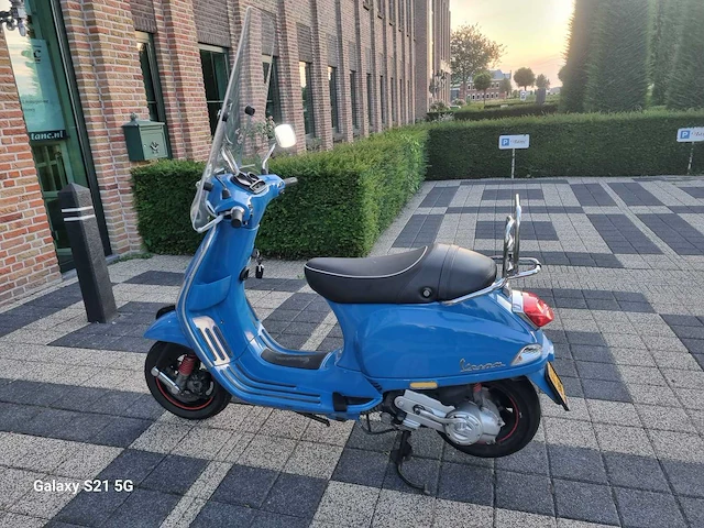 Vespa - bromscooter - s 4t - scooter - afbeelding 14 van  19