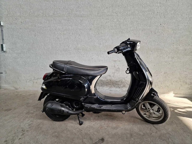 Vespa - bromscooter - s 50 - 4t 45km uitvoering f447gb - afbeelding 2 van  7