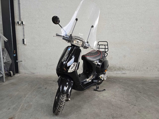 Vespa - bromscooter - s 50 - 4t 45km uitvoering f547kg - afbeelding 3 van  7