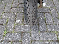 Vespa - bromscooter - s 50 4 valve - scooter - afbeelding 6 van  11