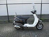 Vespa - bromscooter - s 50 4 valve - scooter - afbeelding 8 van  11