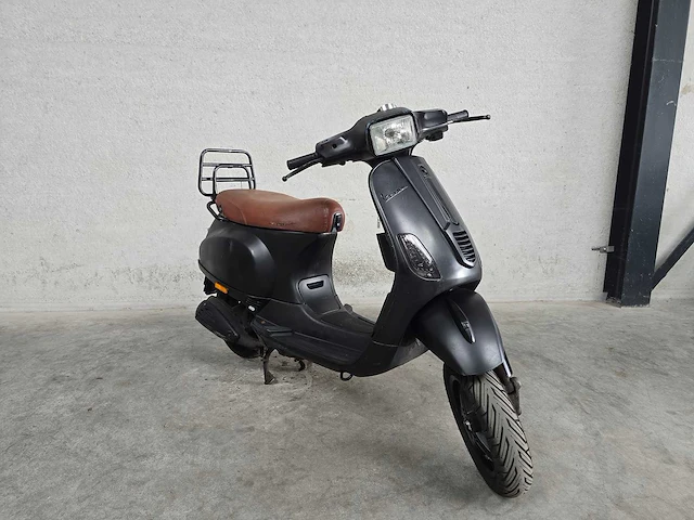 Vespa - bromscooter - s 50 4t - 45km uitvoering f817hb - afbeelding 4 van  7