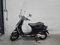 Vespa - bromscooter - s50 4t - 45km uitvoering f167rv - afbeelding 1 van  8