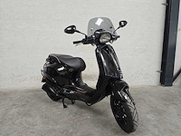 Vespa - bromscooter - sprint 4t - 45km uitvoering dfp41b - afbeelding 5 van  8