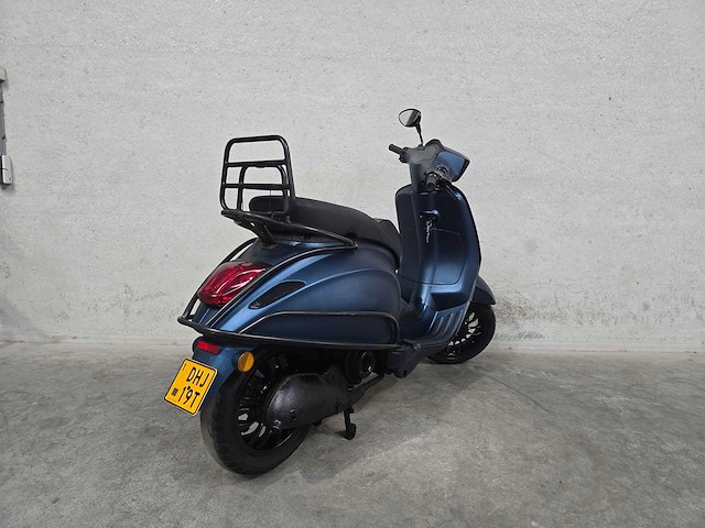 Vespa - bromscooter - sprint 4t - 45km uitvoering dhj19t - afbeelding 5 van  8