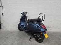 Vespa - bromscooter - sprint 4t - 45km uitvoering dhj19t - afbeelding 6 van  8