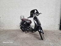 Vespa - bromscooter - sprint 4t - 45km uitvoering - afbeelding 3 van  7