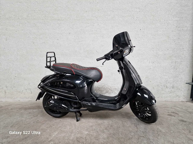 Vespa - bromscooter - sprint 4t - 45km uitvoering - afbeelding 4 van  7