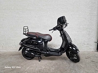 Vespa - bromscooter - sprint 4t - 45km uitvoering - afbeelding 4 van  7