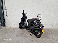 Vespa - bromscooter - sprint 4t - 45km uitvoering - afbeelding 6 van  7