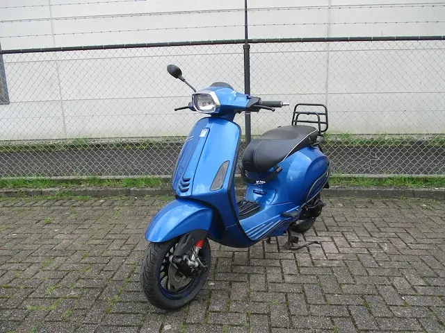 Vespa - bromscooter - sprint 4t - scooter - afbeelding 5 van  12