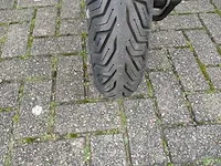 Vespa - bromscooter - sprint 4t - scooter - afbeelding 7 van  12