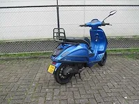 Vespa - bromscooter - sprint 4t - scooter - afbeelding 10 van  12