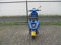 Vespa - bromscooter - sprint 4t - scooter - afbeelding 11 van  12