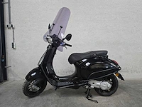 Vespa - bromscooter - sprint 4t sport - 45km uitvoering dpf74f - afbeelding 1 van  7