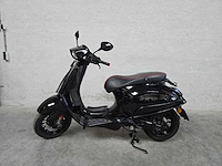 Vespa - bromscooter - sprint 50 - 4t 45km uitvoering fld83r - afbeelding 1 van  7